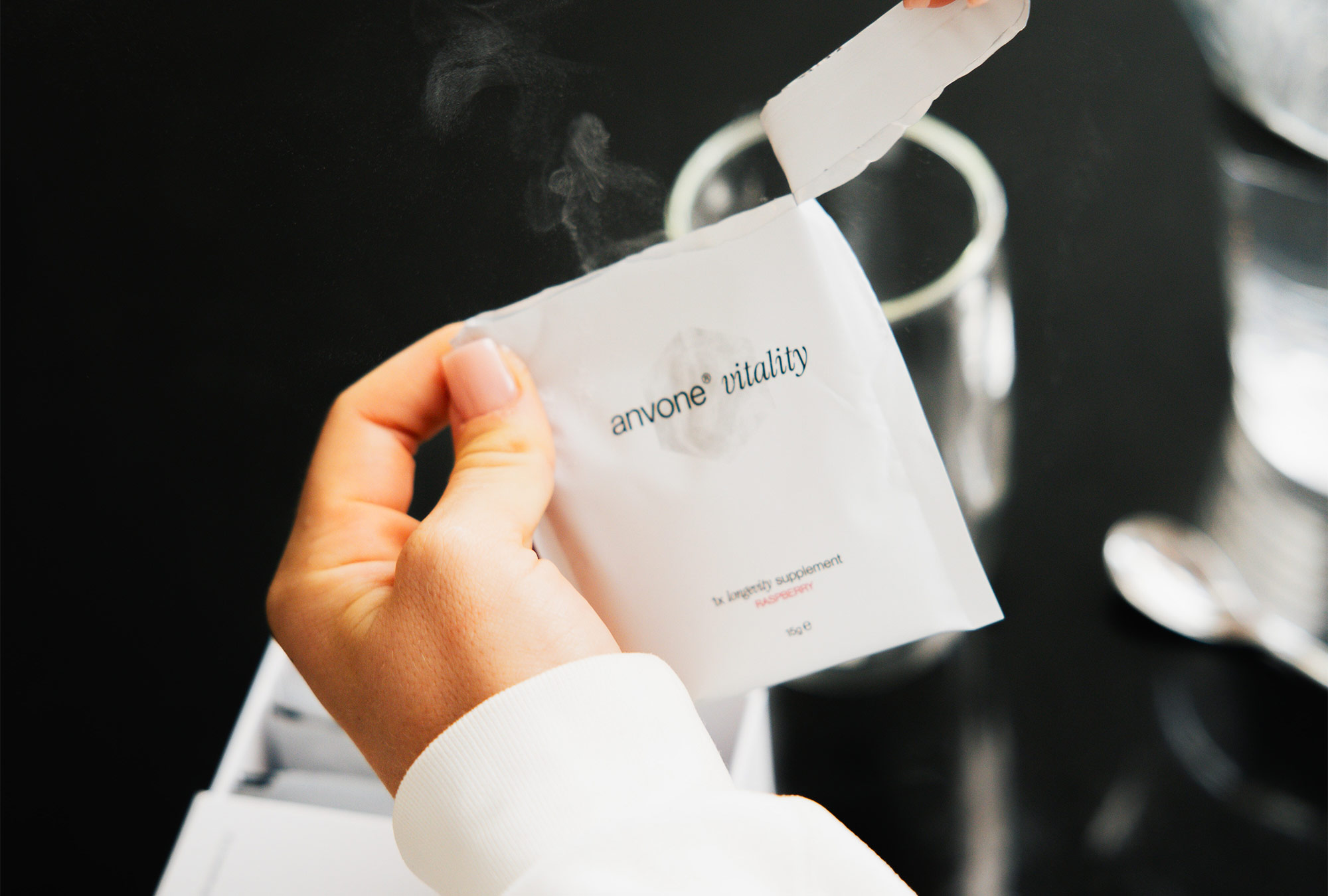 About-Emotions_Marken-Designagentur_anvone_Project-Main_Sachet_Wide_001