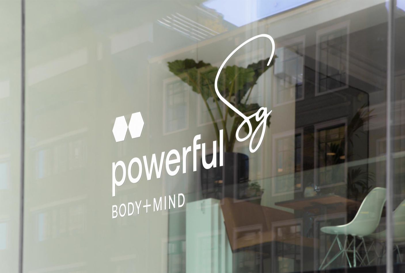 About-Emotions_Marken-Designagentur_Sabrina-Gussenberger-Powerful-Body-Mind_Project-Main_Fensterfolierung_Wide_001